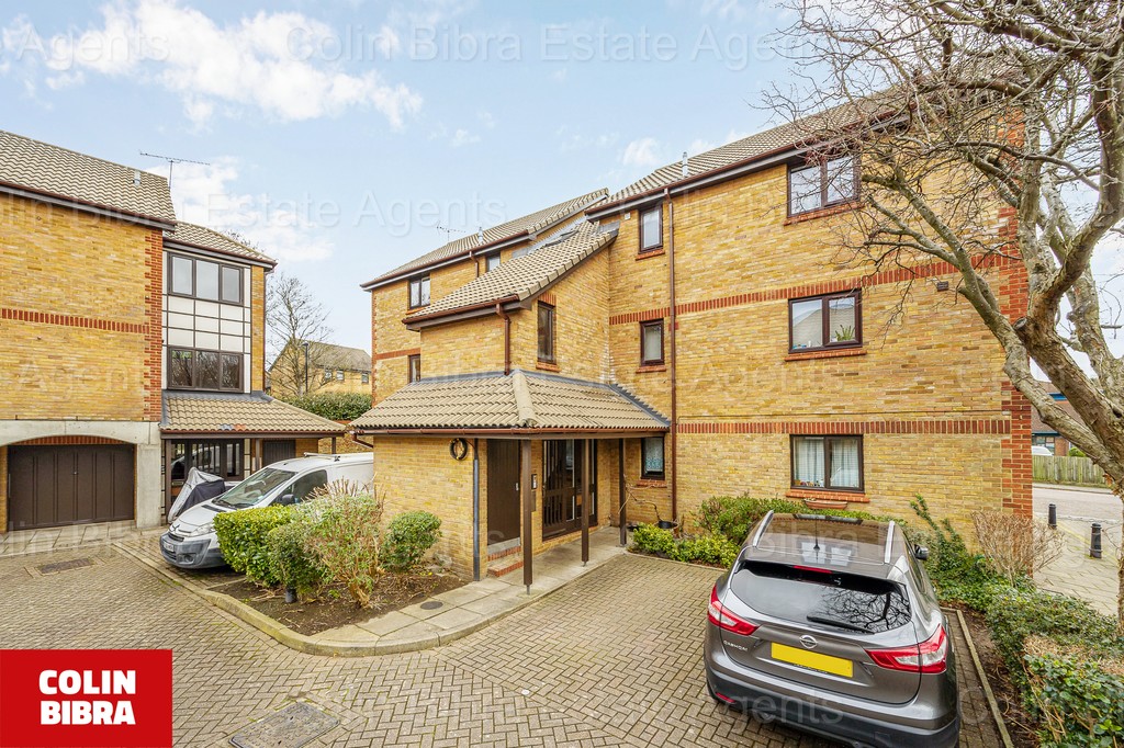 Bramber Court, Brentford TW8