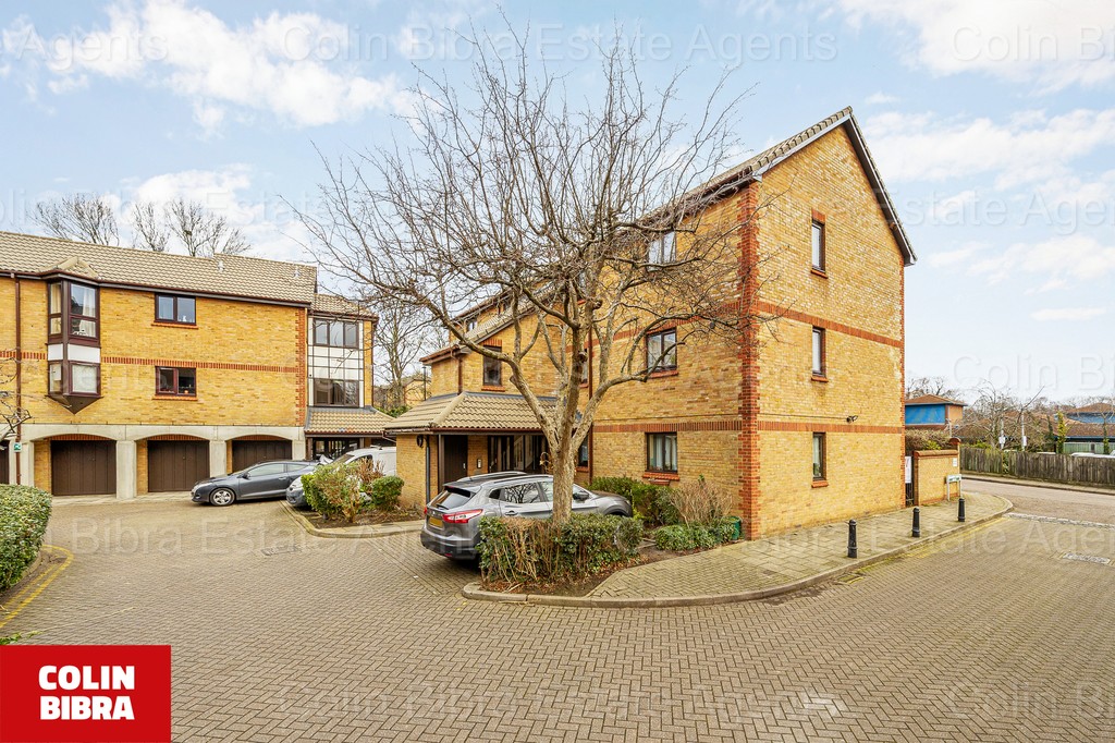 Bramber Court, Brentford TW8