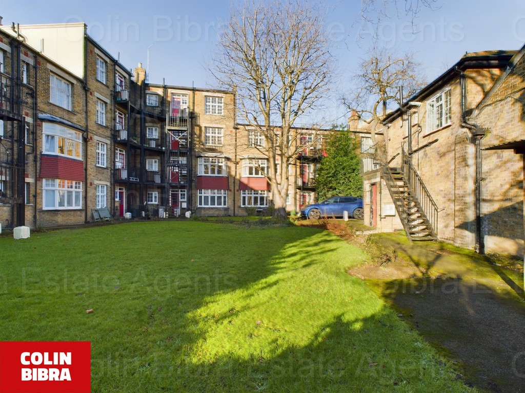 Thorpe Hall Mansions, Ealing W5